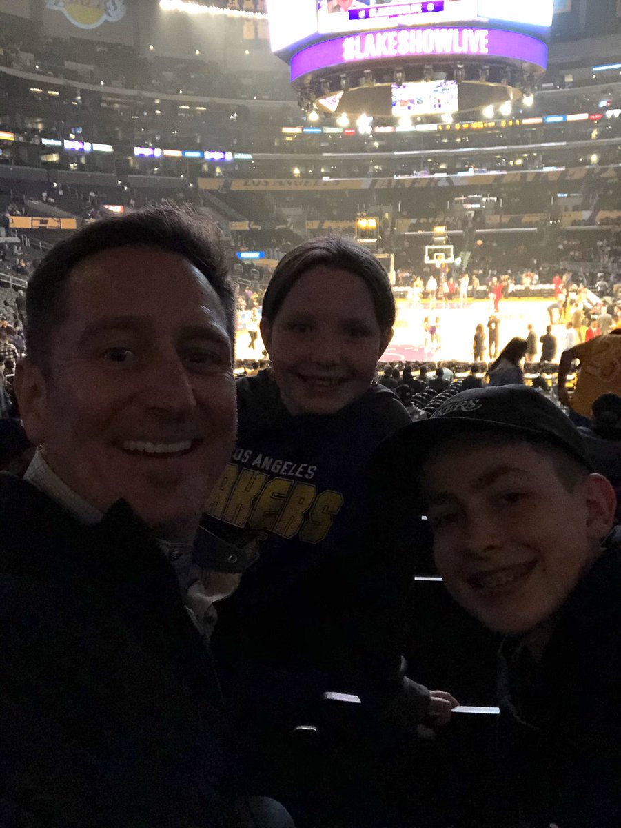 MarkDBauman's tweet photo. Happy Birthday Ben #lakeshowlive https://t.co/JuWkUZoHo2