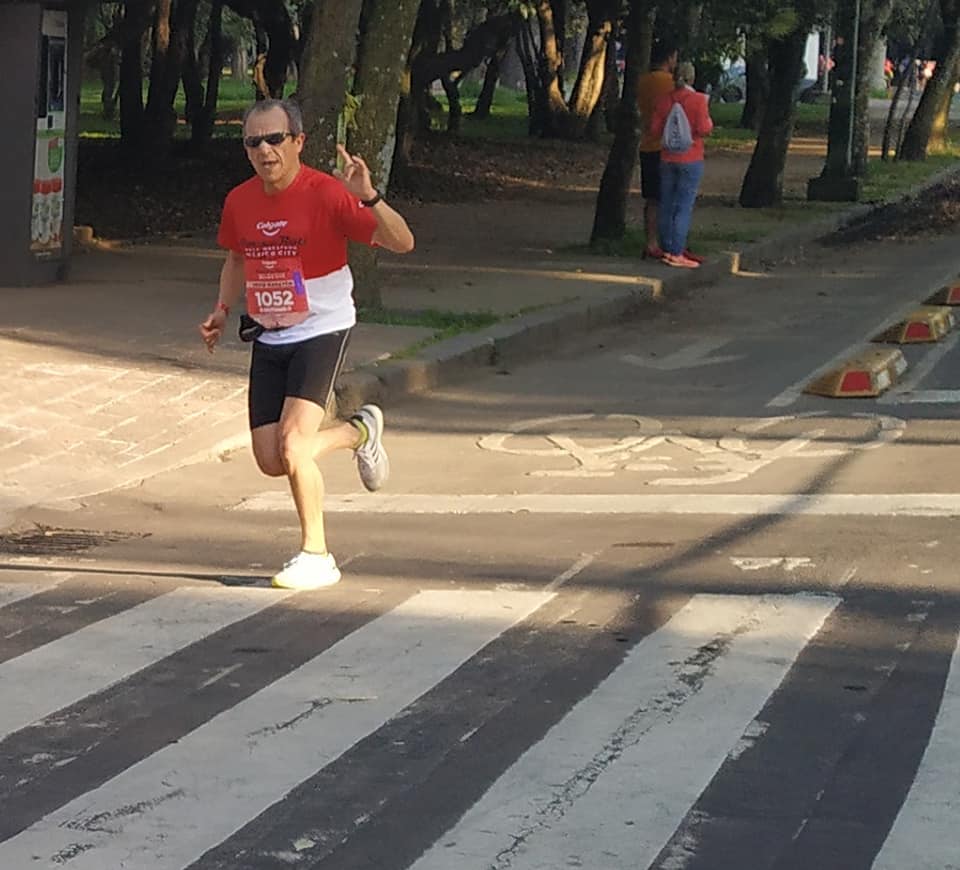 Eddy_IcingRoads's tweet image. Las carreras son como la vida, hay: subidas, bajadas y terreno plano.
¡Nunca te detengas!
… ¡Y siempre sonríe!
@ColgateLatam
#ColgatePartner #SigueSonriendo #SonrisaColgate #YoSonrío 
#ConDiabetesSePuede