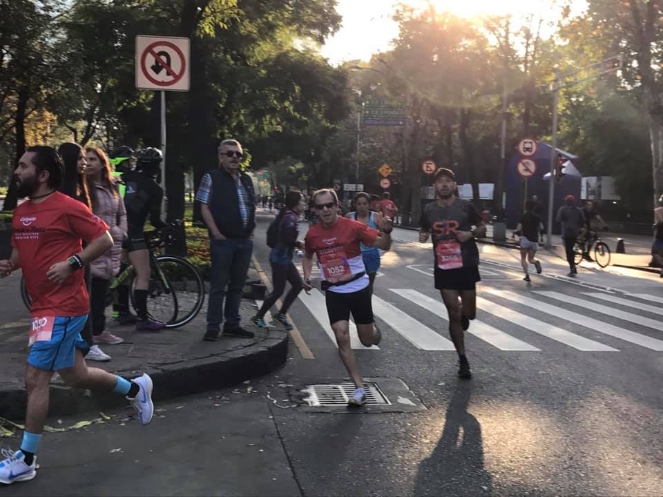 Eddy_IcingRoads's tweet image. Las carreras son como la vida, hay: subidas, bajadas y terreno plano.
¡Nunca te detengas!
… ¡Y siempre sonríe!
@ColgateLatam
#ColgatePartner #SigueSonriendo #SonrisaColgate #YoSonrío 
#ConDiabetesSePuede