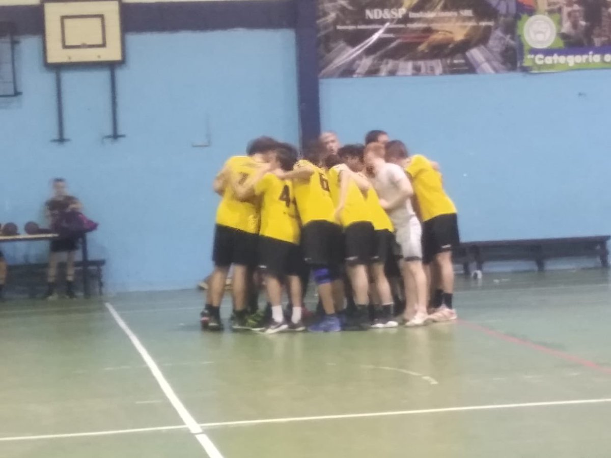 🤾🏻‍♂️ Quinta Caballeros | 

¡Victoria de Comu B! Ganaron 19-16 sobre All Boys. Los Mayores metieron un triunfazo y sueñan con volver a Cuarta. ¡Una final más! 🌓💪🏻