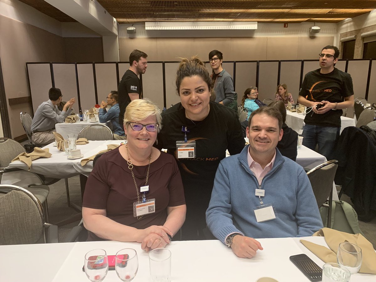 pegah2012's tweet photo. Thank you for your support 💓 Pleased to meet you #uhackmed #uhackmed2019 #Bioinformatics #markerlllsystems #utsouthwestern #utswnews #susangkomen https://t.co/1Gf1LAqiaz