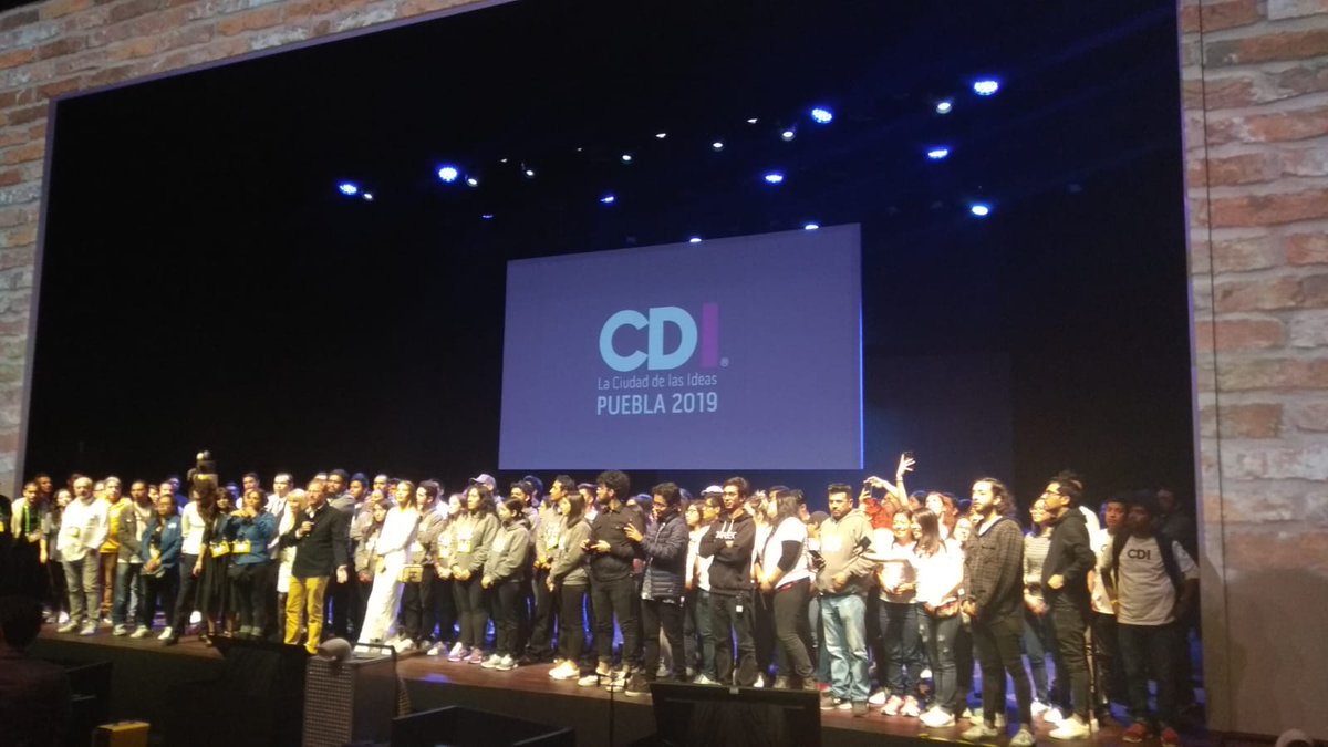 BancoAzteca's tweet photo. La clausura de #CDI2019 engloba un compromiso por seguir impulsando el diálogo, la inclusión y el trabajo constante para apoyar a los #Ideastas que cambian al mundo. Banco Azteca seguirá apoyando este evento extraordinario, ¡nos vemos en 2020!

#ThisIsEpic
#SueñasDecidesLogras https://t.co/DU4TsRTchG