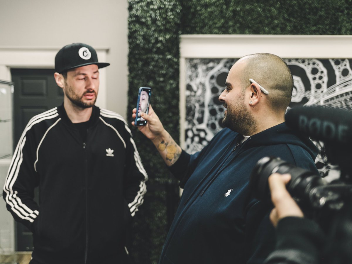 StinjeOG x Cookies. Swipe left to see @berner415 checking in on @STINJE after his headspace journey off a dab. 😂

#visualsubject