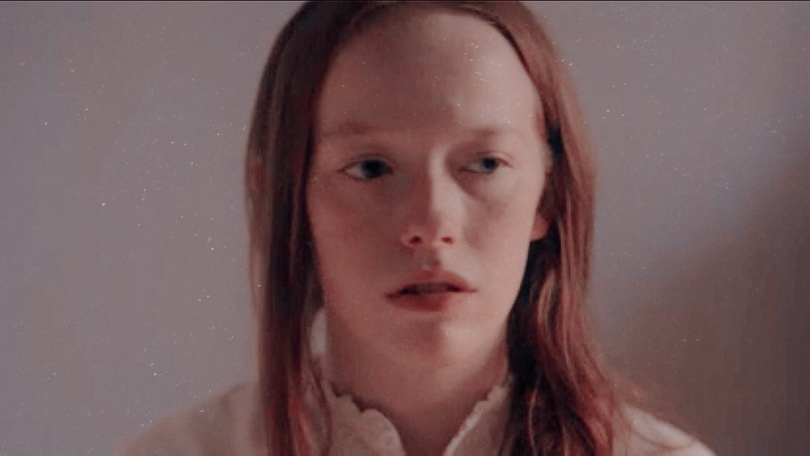 on the one side we have who is taking a wrong choice. on the other side who realizes that she’s in love,, and on both sides: two idiots  #annewithane