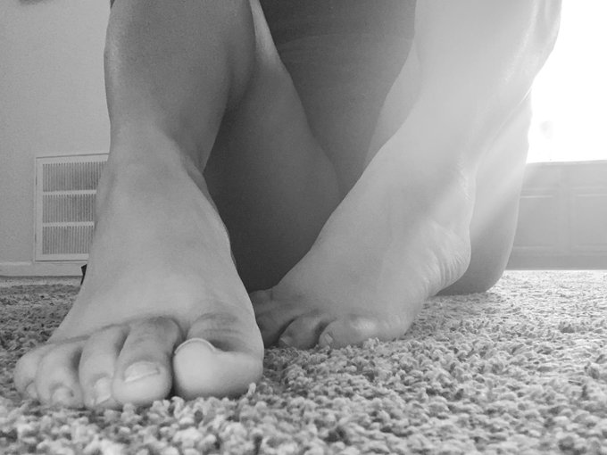 Hello lovies, I missed you so much, but no ones come out to play? 🥺 dm me for fun 🥰 #footfetish #footfetishnation<a href="/tag/footfetish"class="tags"><span>#footfetish</span></a><a href="/tag/toes"class="tags"><span>#toes</span></a><a href="/tag/smallfeet"class="tags"><span>#smallfeet</span></a><a href="/tag/lovefeet"class="tags"><span>#lovefeet</span></a><a href="/tag/feetfetish"class="tags"><span>#feetfetish</span></a>