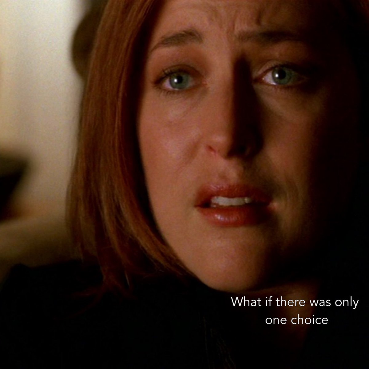 luicaralex's tweet photo. Two different episodes.

 #thexfiles #xfilesseason11 #gilliananderson #davidduchovny #mulder #mulderandscullylove #mulderandscullyforever #scully #scullyitsme #thetruthisoutthere #trustno1
#mulderitsme #mulderscully #mulderscully25years #scullyandmulder #scullyandmulderforever https://t.co/nlKoyr75mp