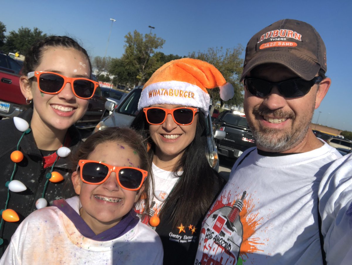 Fun times at Santa Color 5K  #Fergusonfamilyoffour   <a href="/mesquiteisdtx/">Mesquite ISD</a>