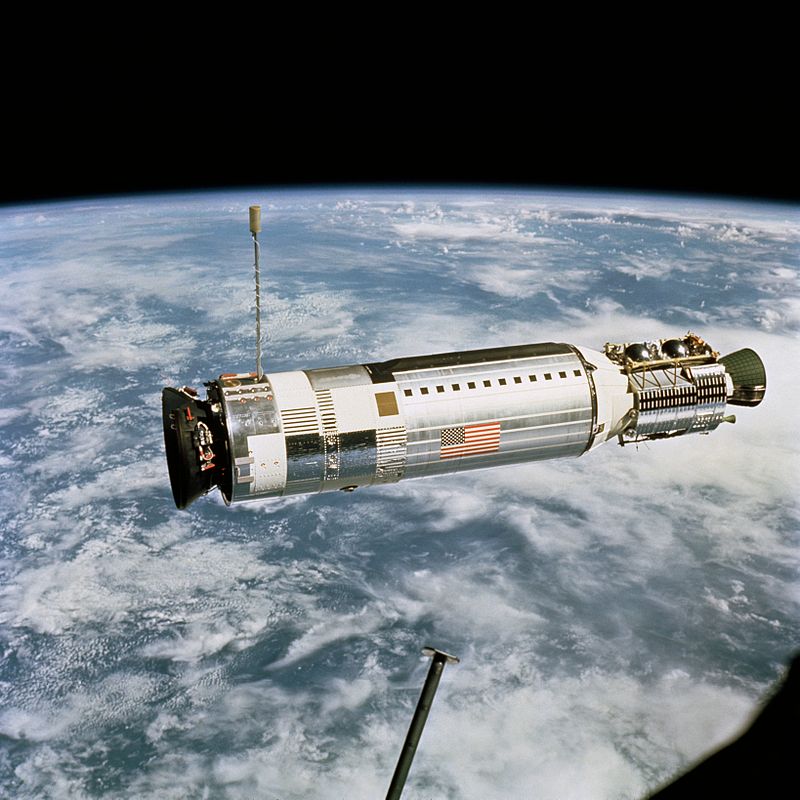 HorizonsIss's tweet image. 11. November 1966 mit Gemini 12 startet der letzte Raumflug im Rahmen des Gemini-Programms der NASA. An Bord befinden sich Buzz Aldrin und James A. Lovell.
@TheRealBuzz  #nasagemini  #GeminiProgram #SpaceHistory