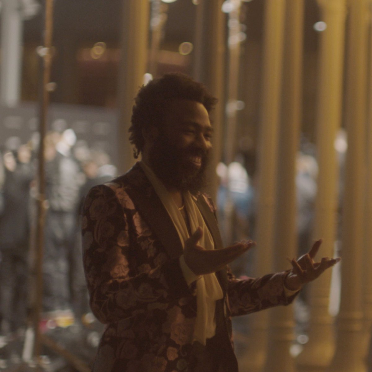gucci_jp's tweet photo. #Gucci がプレゼンティングスポンサーを務める第9回Art+Film Galaの様子を撮影した、ギルバート・トレホ #GilbertTrejo のショートムービーのシーン。 パーティーの収益は @LACMA の映画作品の取得やプログラムの強化などに充てられます。 https://t.co/oJYqvti8Bo
#AlessandroMichele #artandfilm https://t.co/0vRsVEgXO6