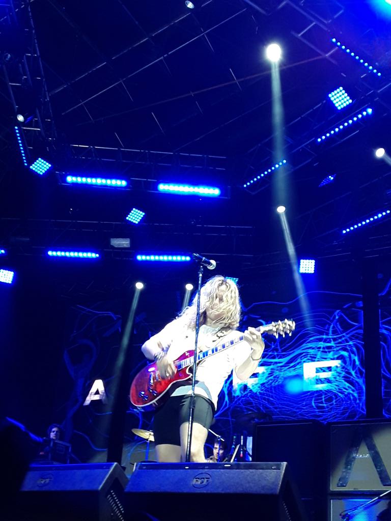 LuchitGR01's tweet photo. Tremendo show se mandaron, no se imaginan todo lo que generan. ¡Gracias por volver a Corrientes! Nos vemos pronto💕 @GuidoAIRBAG @AIRBAGoficial @GastonSardelli https://t.co/g3elRiKmh8