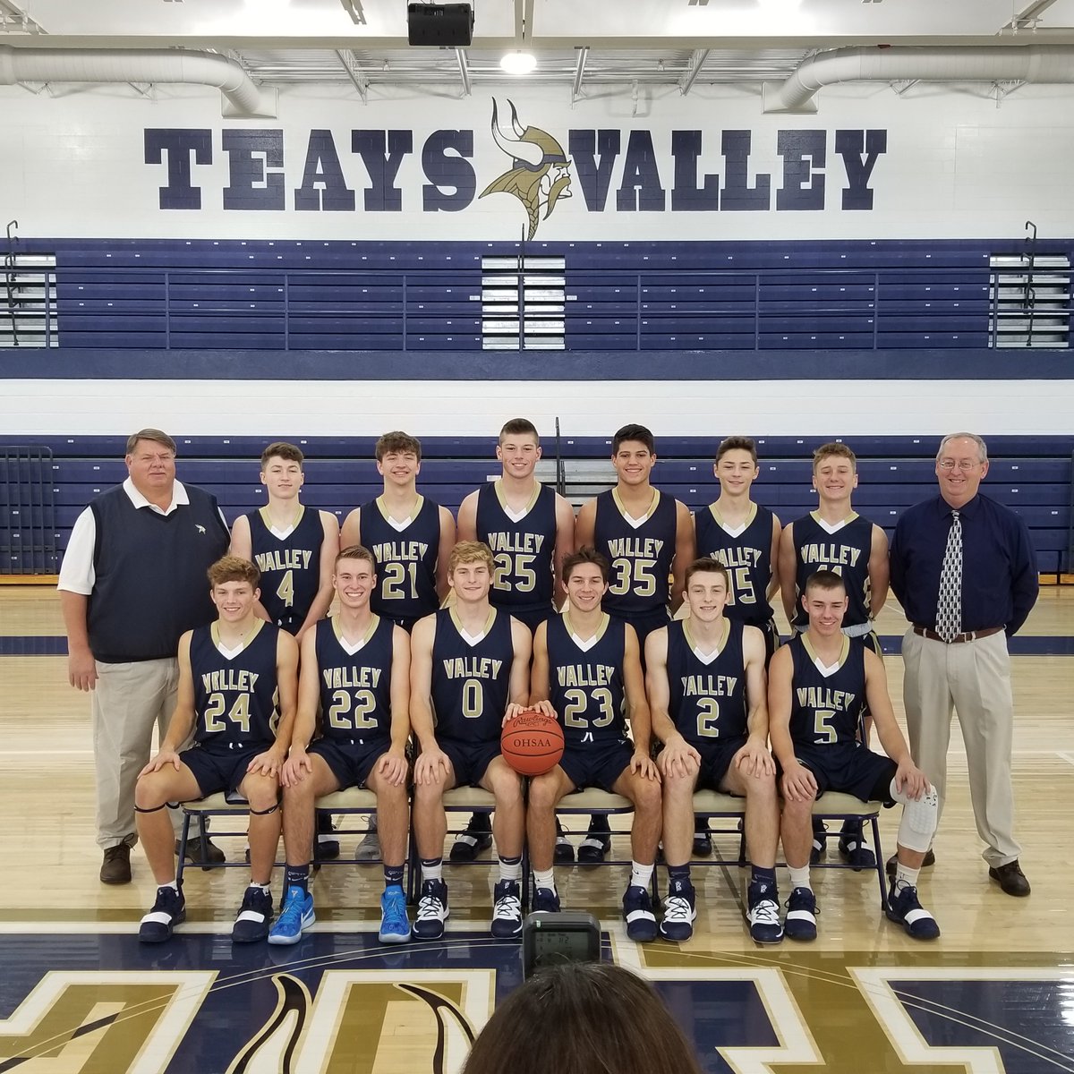 The 2019 - 2020 Teays Valley Varsity Vikings.