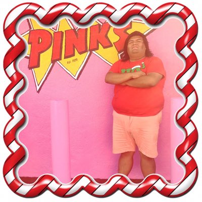HRmarioman's tweet photo. Thanksgiving may come in 2 1/2 weeks. 🦃🍁🍂🤎🧡
But I’m already to celebrate Christmas. 
Ho ho ho!! 
❤️🤍💚🎅🏼🤶🏼☃️❄️🎄🦌⭐️😊🐺

 #NewProfilePic #christmas #pinkshotdog https://t.co/s9yliJA1Lu