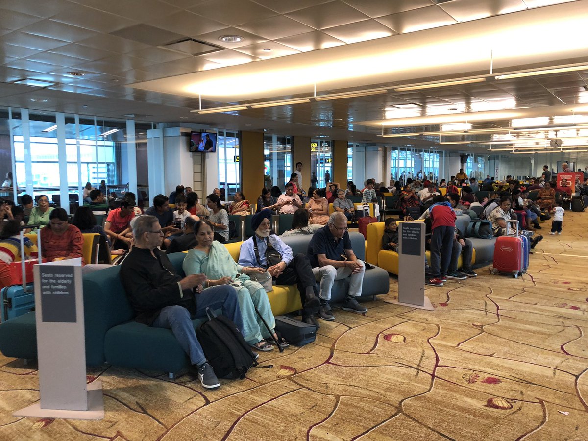 ABhiyant_Tiwari's tweet image. @airindiain flight #AI381 from #Singapore to #Delhi delayed by more than 4 hours. Passengers asked to deplane. Indifferent Flight and ground staff has no clue on departure status as usual..!!