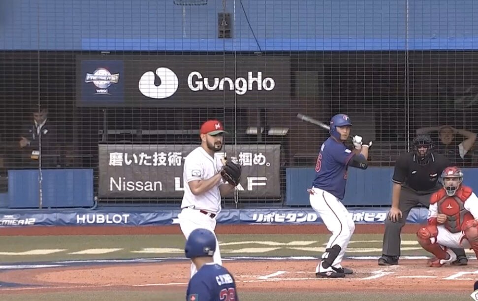 charrosbeisbol's tweet photo. Nuestros #Charros @flipgzz @cruz_sustaita y @humbert52140879 colaboraron en OTRO triunfo de @MexicoBeis en el @Premier12🤩😎
🇲🇽 venció 2-0 a China Taipéi y el sueño de llegar a @Tokyo2020 sigue INTACTO💪🏻👊🏻
#TodosSomosMéxico💚⚾️❤️ 
📸: @MarcaClaro https://t.co/SiEAWFK3Ci