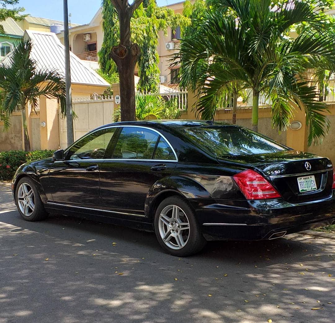 datogoniboy_'s tweet image. November deals💝🚘
Plz retweet🙏
Manufacturer: Mercedes 
Model: used S550
Year:2011
Colour:Black!!!
Price: 7.5 Asking price
Location : Abuja 
°
.°°
Duty paid:✔️
Dm or Call /WhatsApp:08080155139 /08118170832  for more info 
#CuppyGoldGala #PrayforMercy #LagosTwitterHangout Mazi