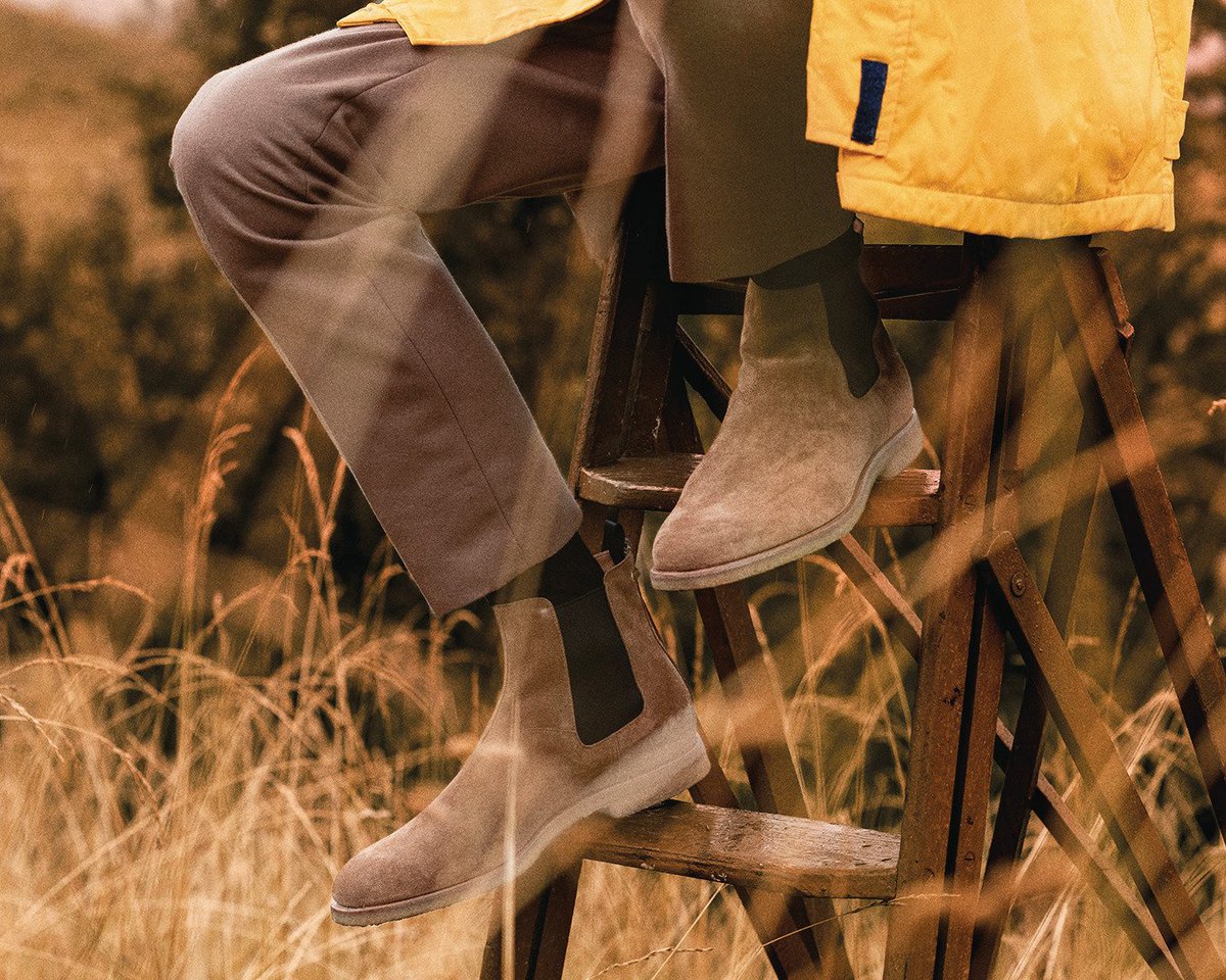Car_Shoe's tweet image. The definition of smart-casual. #CarShoe #Chelseaboot is the go-to for the modern #traveling man escaping the urban jungle.
Click the link to discover the full AW19 collection: carshoe.site/CarShoe_Autumn… 
#AW19 #BootsForHim