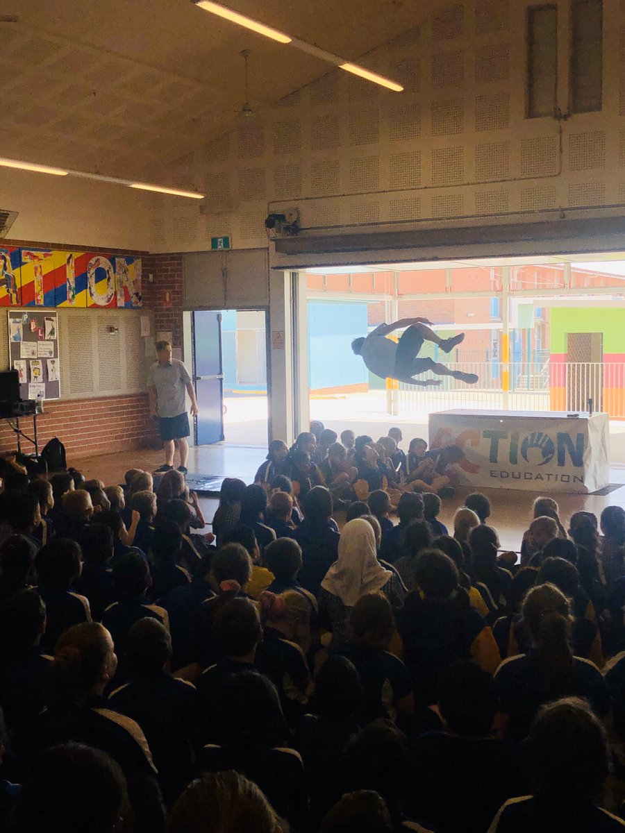 melhawkins_'s tweet photo. What a great way to spread an anti bullying message. Our students were so engaged. #backflipsagainstbullying thank you #actioneducation @CampbelltownEPS https://t.co/octgYOLrKx