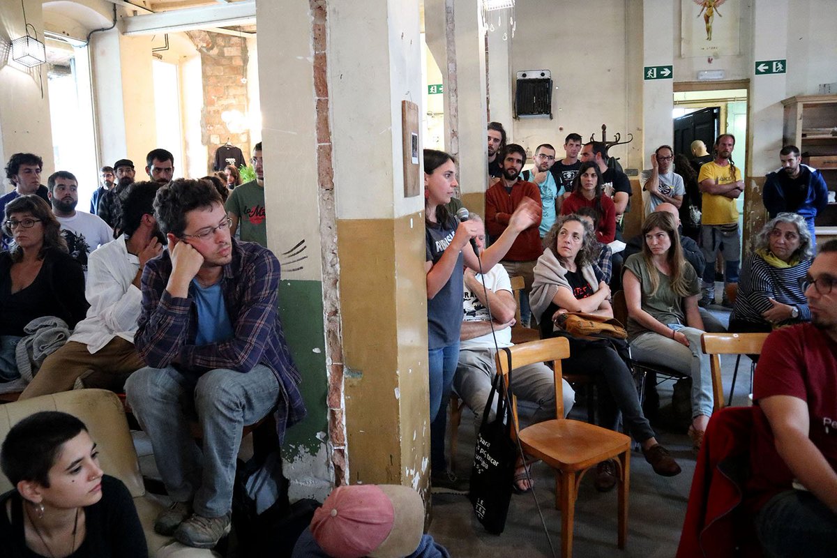 jcomajoan's tweet photo. «Ruralisme o barbàrie: l'economia social com a sortida a la crisi del camp català»

Publiquem a @NacioDigital nou reportatge. Sobre com des de l'economia solidària, el ruralisme i l'anomenada 'nova pagesia' es pot donar nova i millor vida al camp català

https://t.co/PAptkeqPcR https://t.co/GA6eUKVjQq