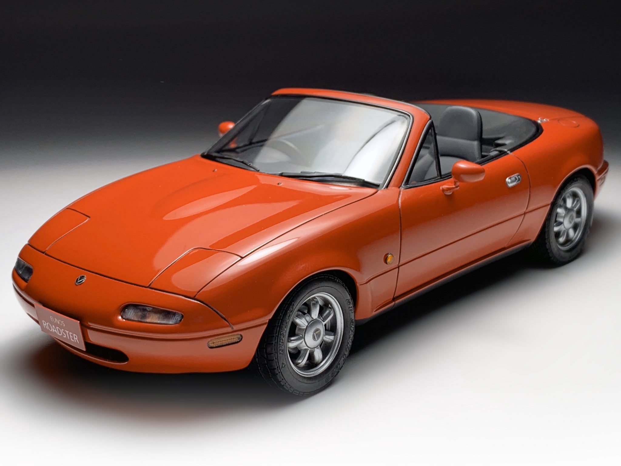 Sho Taro タミヤ 1 24 ユーノス ロードスター 完成しました 初代ロードスター 世界的な名車 改めて見ると かっこいい T Co V8mmtpjujf Twitter