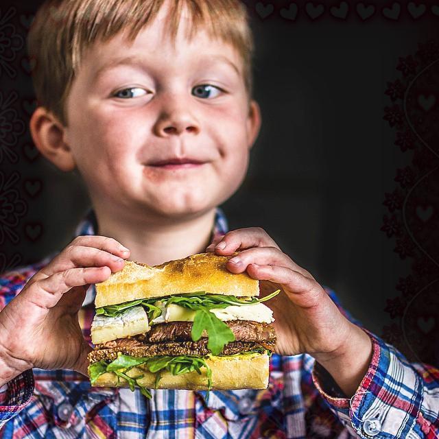 HowGourmet's tweet image. No PB&amp;amp;J’s for this dude when comes to visit for the day. Steak, Brie, Arugula, &amp;amp;… howtobecomeagourmet.ketorecipesnow.com/no-pbjs-for-th…