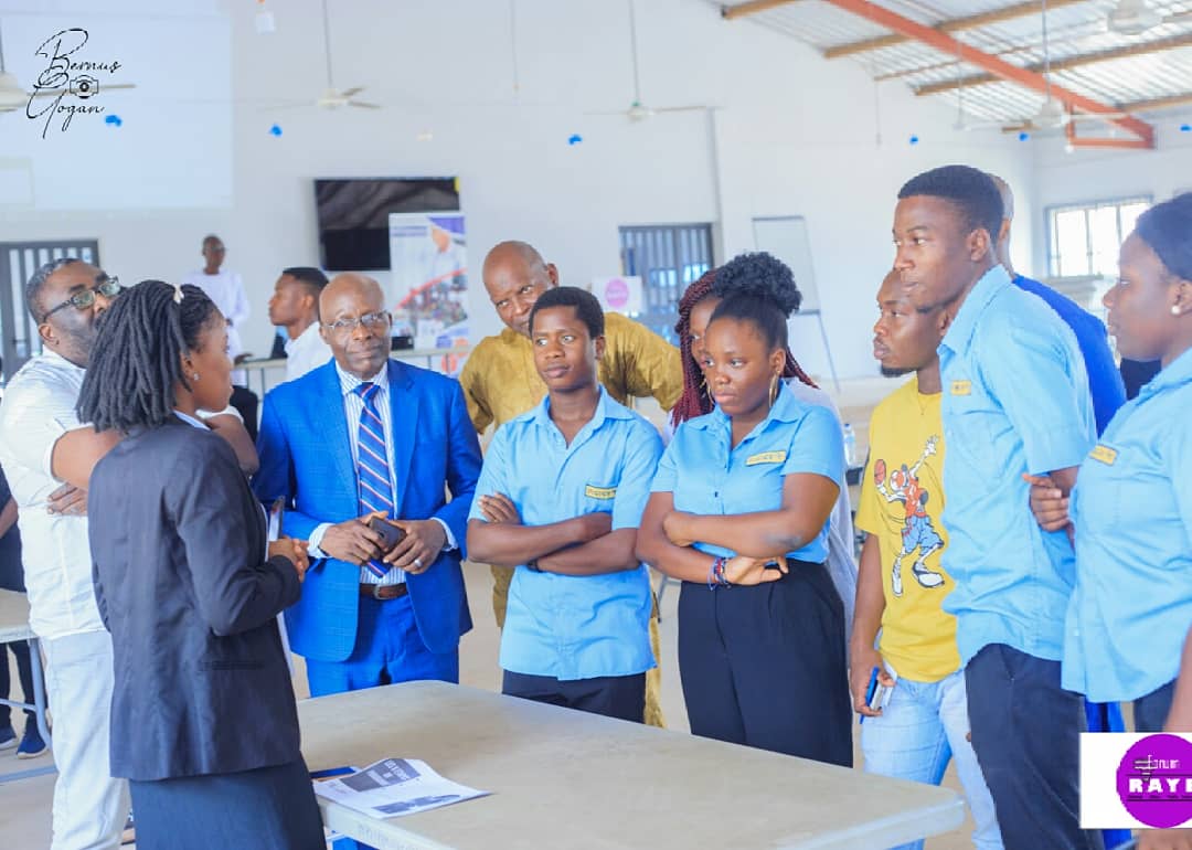 MillemotsF's tweet photo. ''Nous ne pouvons plus nous permettre de limiter les jeunes au cursus académique sans les amener à développer des Soft Skills devant façonner leur personnalité afin de faire d'eux des Solution Makers''NG
#MilleMotsfdn #SDGs #softskills #EducationForAll #youthskills #francophonie https://t.co/FUQ7PSVBEy
