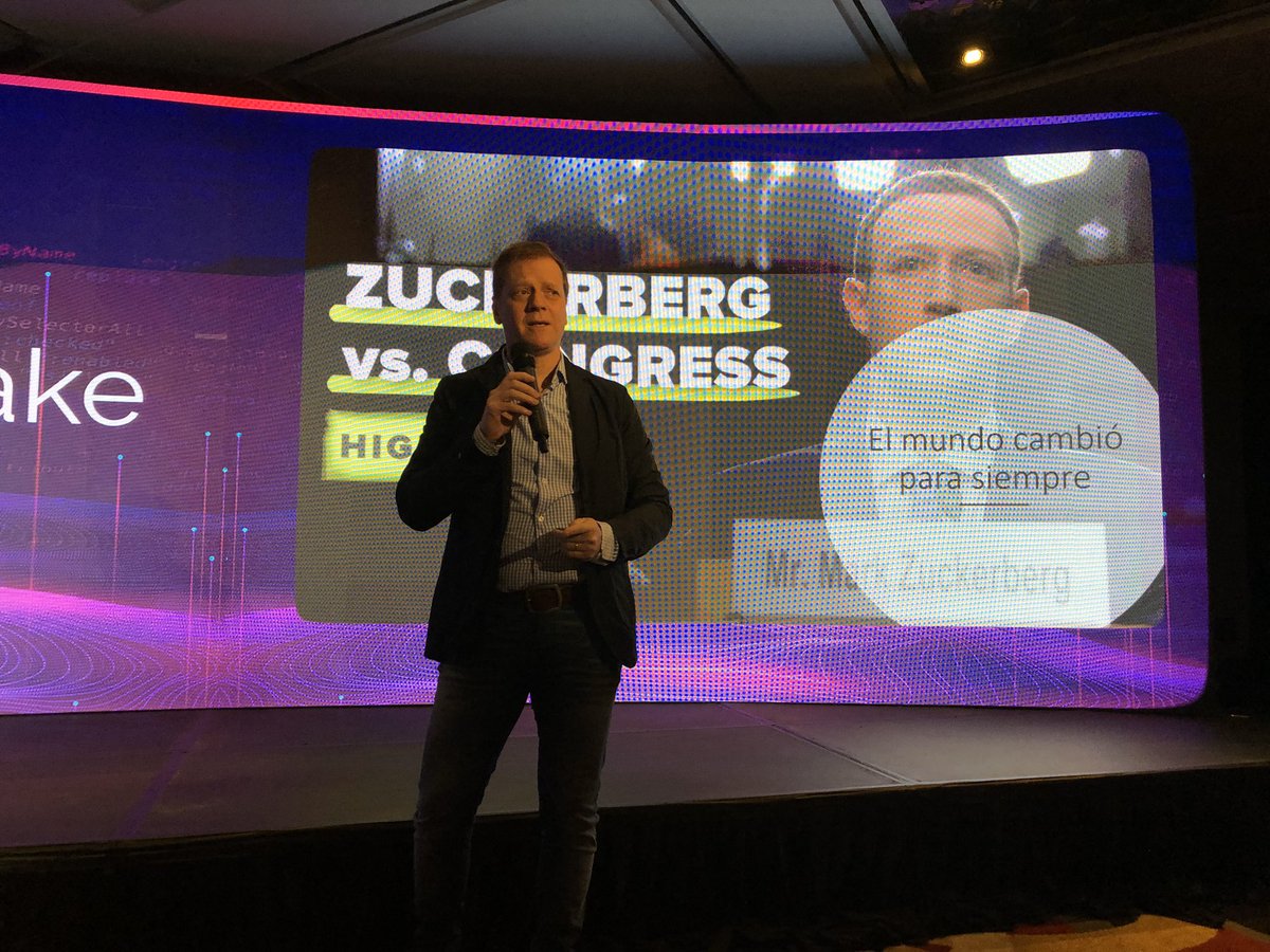 #AHORA #MarketingSkake con las palabras de Lucila Pelliza, Gerente General de @AMDIAweb presentando al equipo que trabaja todo el año para los super powers eventos de amdia. Y Martin Jones “el mundo cambió en términos de data privacy, los usuarios generamos 1.78MB x segundo”