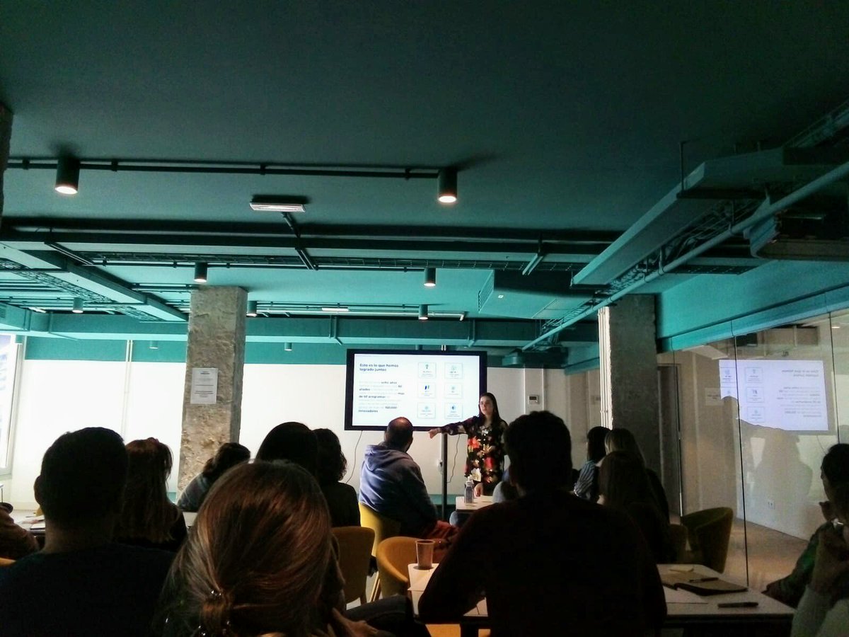 Espai Emprèn i Microcrèdits tweet media