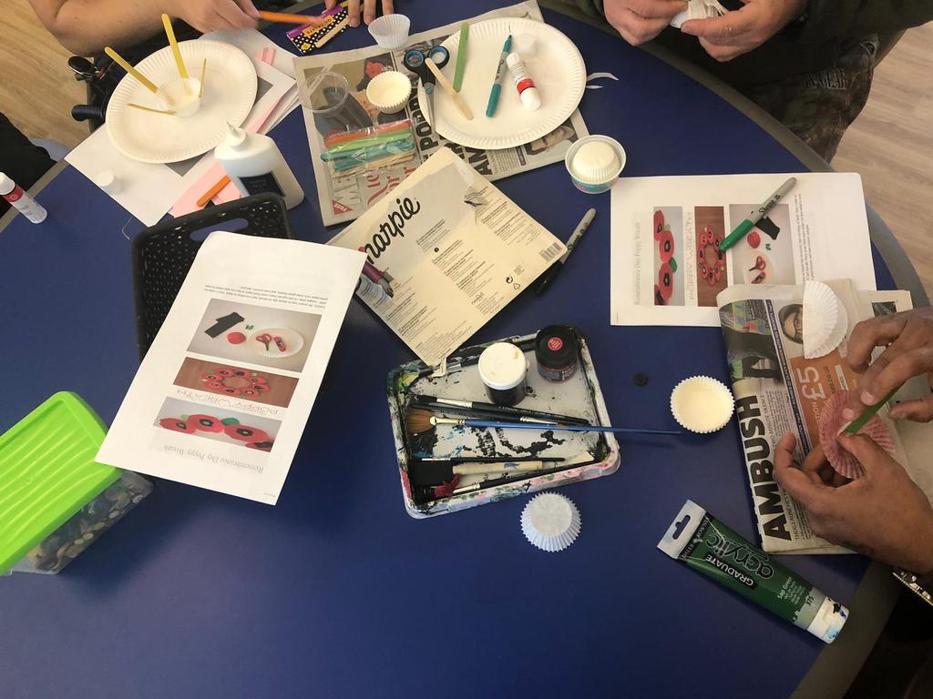 After the 2 minute silence, SUs and staff made their own Poppy in remembrance #ArmisticeDay <a href="/yinkar4OT/">yinkar</a> <a href="/NHS_ELFT/">East London NHS Foundation Trust (ELFT)</a>