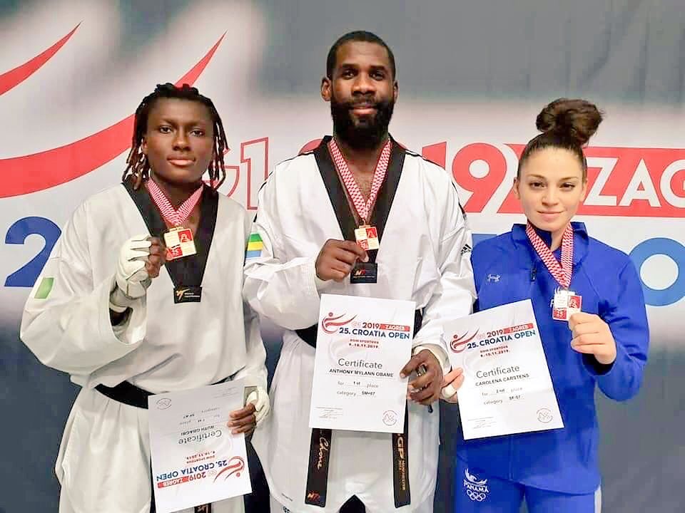 FreddhyKoula's tweet photo. Les gabonais, héros du week-end : 

@BouangaDenis, double buteur avec @ASSEofficiel; 
@AnthonyObame Médaille d'Or à l'Open de Croatie; 
@sarahmazouz68 Médaille d'Or, Junior Kouamba Médaille d'Argent; Paul Kibikai Médaille de Bronze à l'African Open de Judo de #Yaounde. #Gabon https://t.co/taEEnoG82b