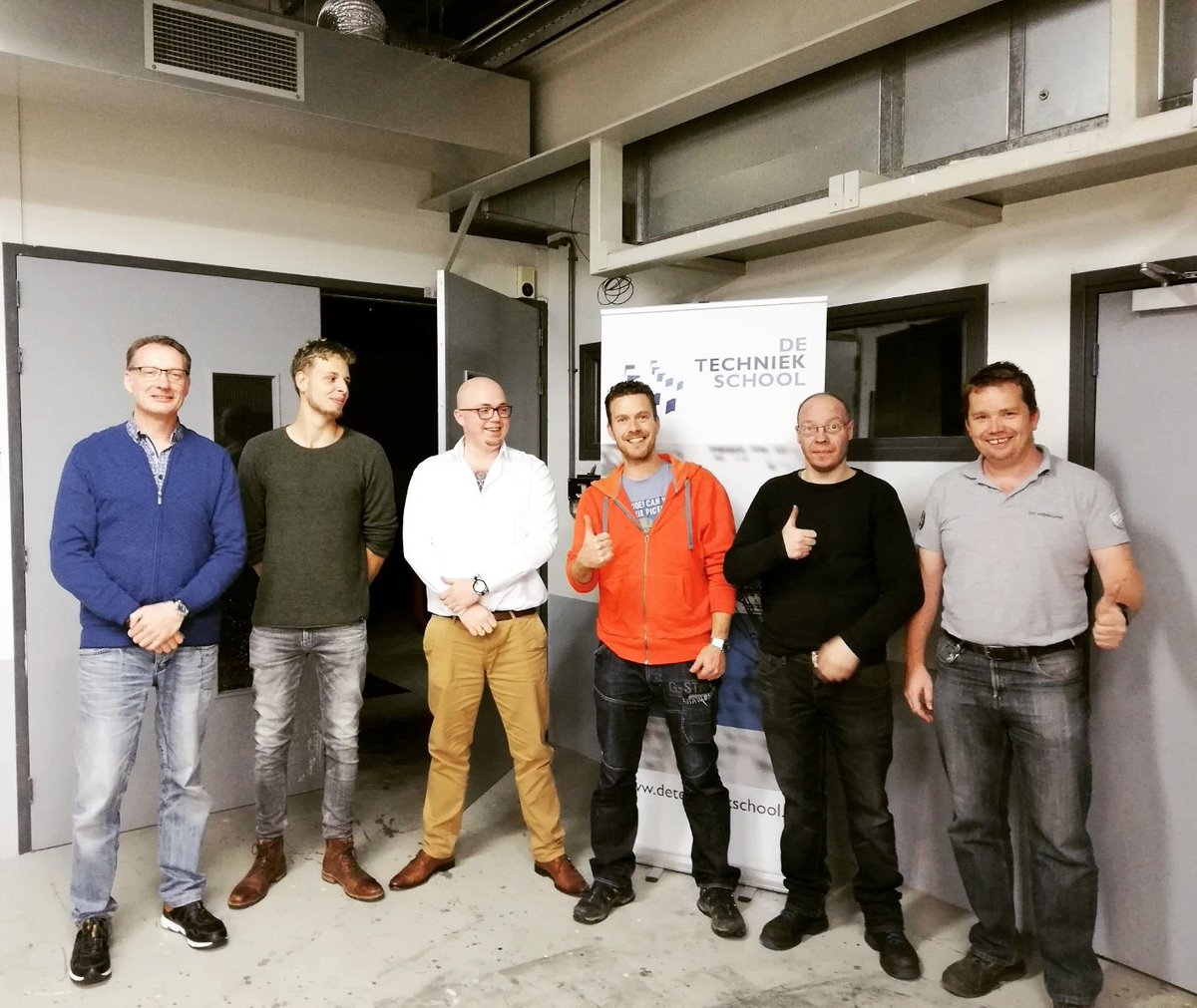 _techniekschool's tweet image. Deze heren zijn geslaagd voor de cursus Ingangscontrole. Super gedaan mannen! #techniek #ingangscontrole #cursus #metenisweten #kennis #theorie #praktijk