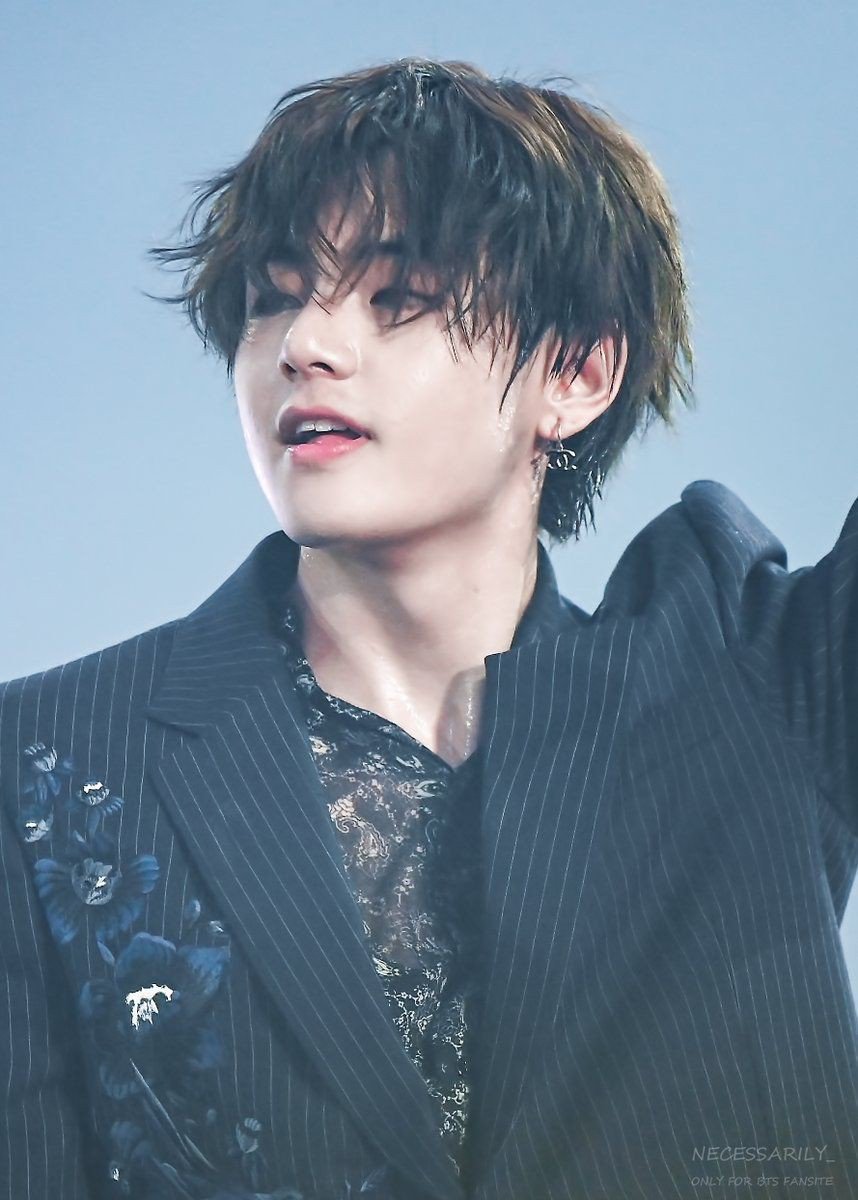 พิเศษ🖤 ft:ลาลาลอย tweet media