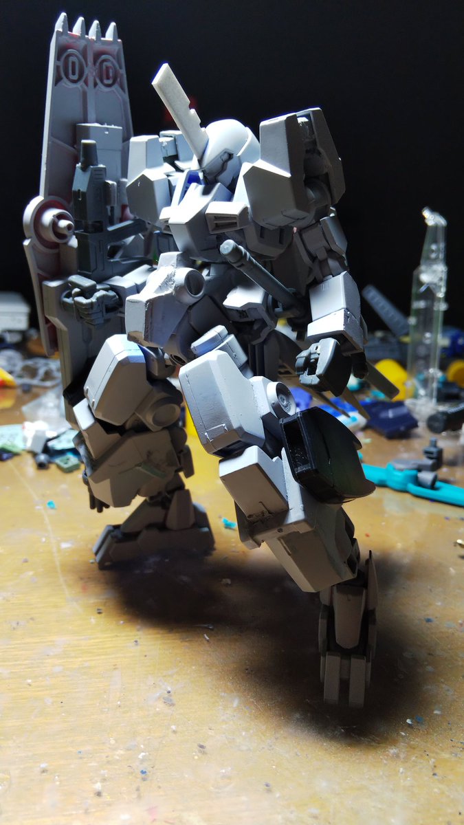 Twitter पर 怠惰な堕天使 シュヴァルベグレイズ改造中 明日から修学旅行なので 帰ってきたら塗装します ﾟ ﾟ