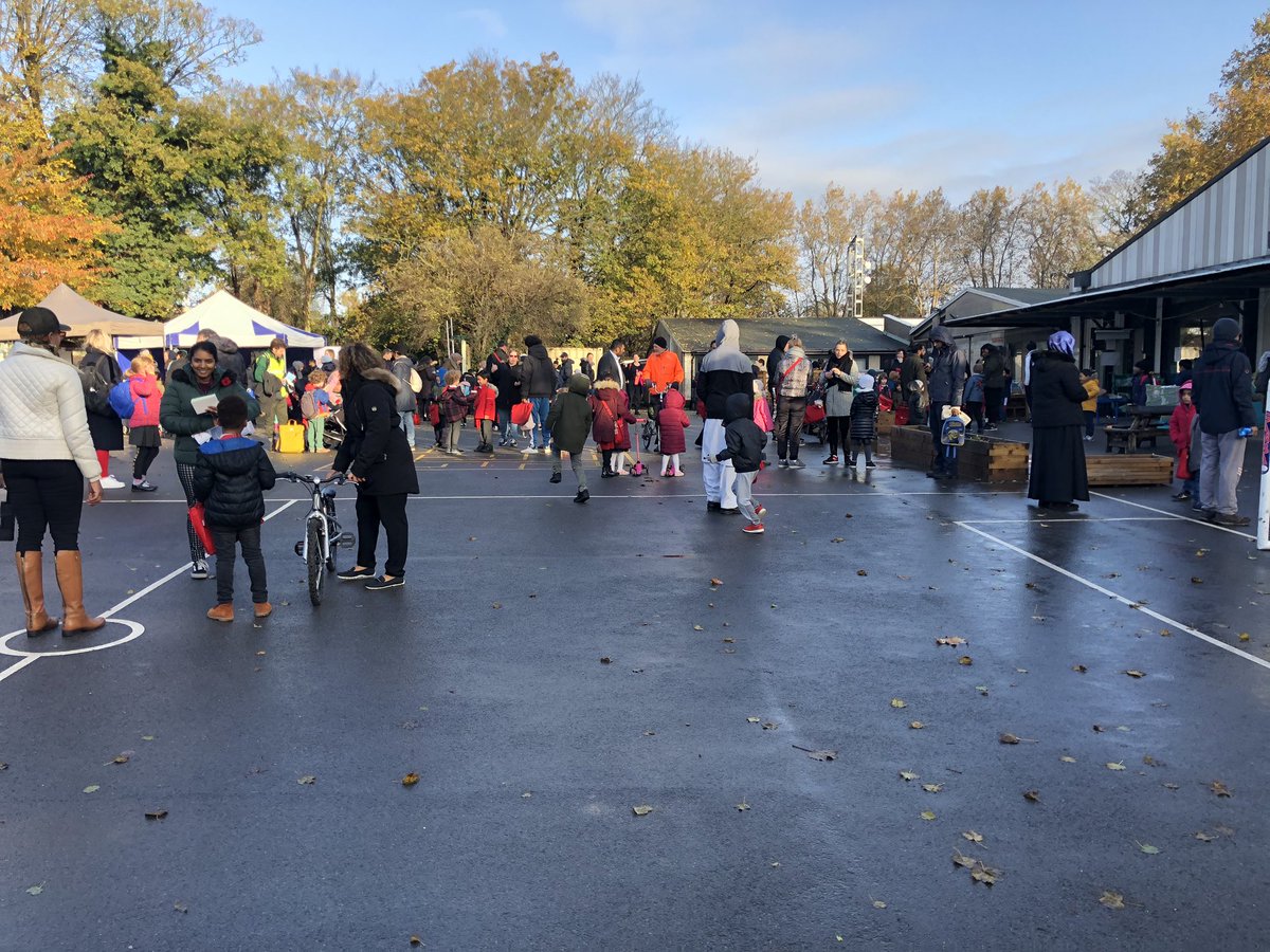 rectripp's tweet image. Busy #healthyschoolstreets launch party at Woodgrange Infants this morning! @NewhamLondon