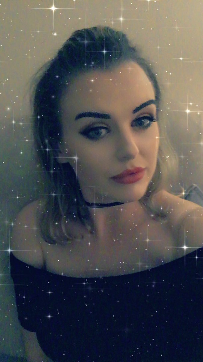 shell9513's tweet image. Cardiff night out 🥂📸