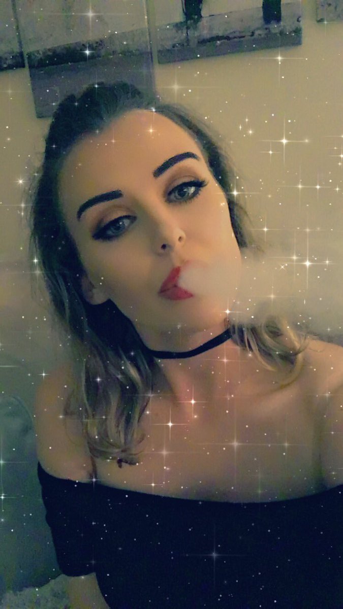 shell9513's tweet image. Cardiff night out 🥂📸