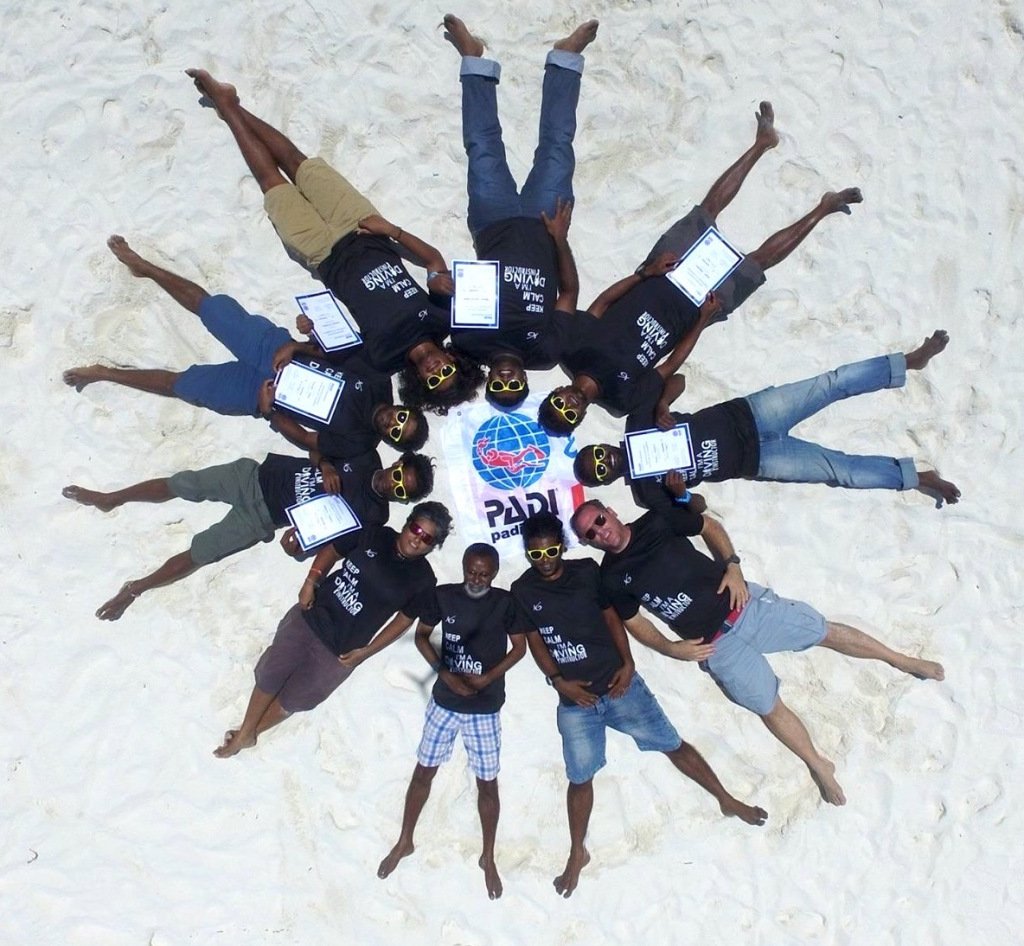 Marine_Studies's tweet photo. Hurry! Join Our Last IDC of 2019!
#StressFreeIDC #BestJobEver #OceanWarrior #FMS #BeBest #BePADI #VCLife #ScubaDivingLife #Maldives #DhivehiCourseDirectorun #Moodhu #LiveToDive #DiveToLive #LeadThePack #PADIPro #DhivehiInstructorun https://t.co/AUEPpzudrC https://t.co/RqulcfiHkn