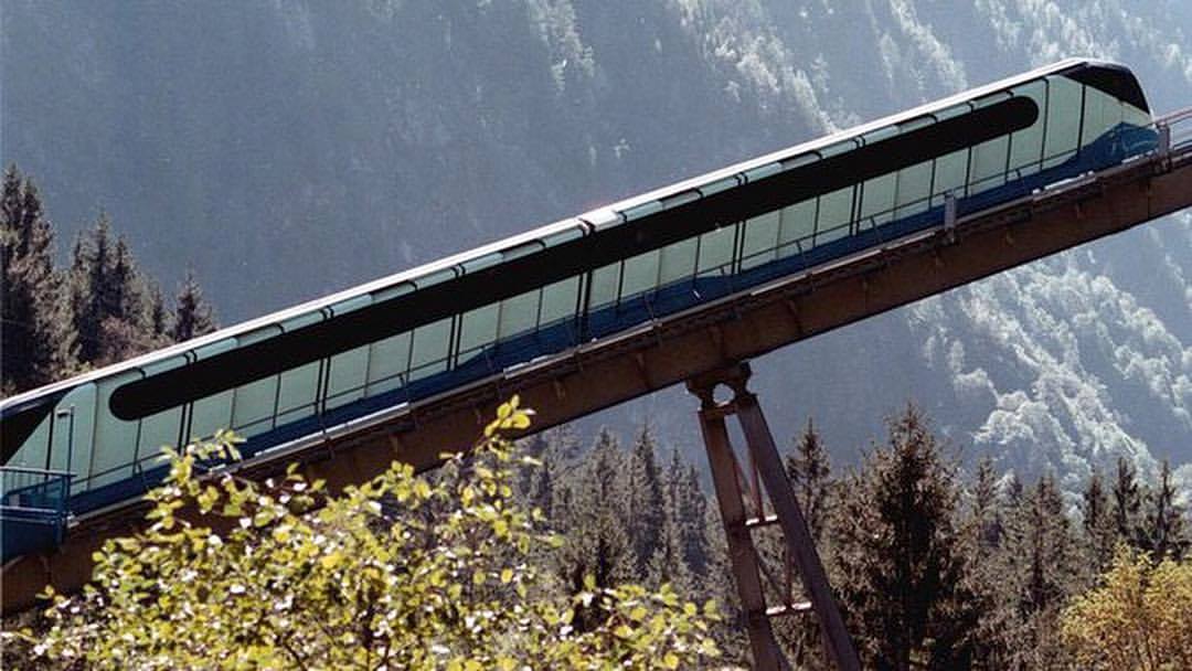 funimag's tweet photo. Remember 19 years ago on 11/11/2000 155 victims in the tunnel of funicular Gletscherbahn Kaprun 2 π¦πΉ π π₯
#funicular #Gletscherbahn #tragedy #AlpineCenter #Kitzsteinhorn #Kaprun #Salzburg #Austria https://t.co/HQjRFw1Yhm