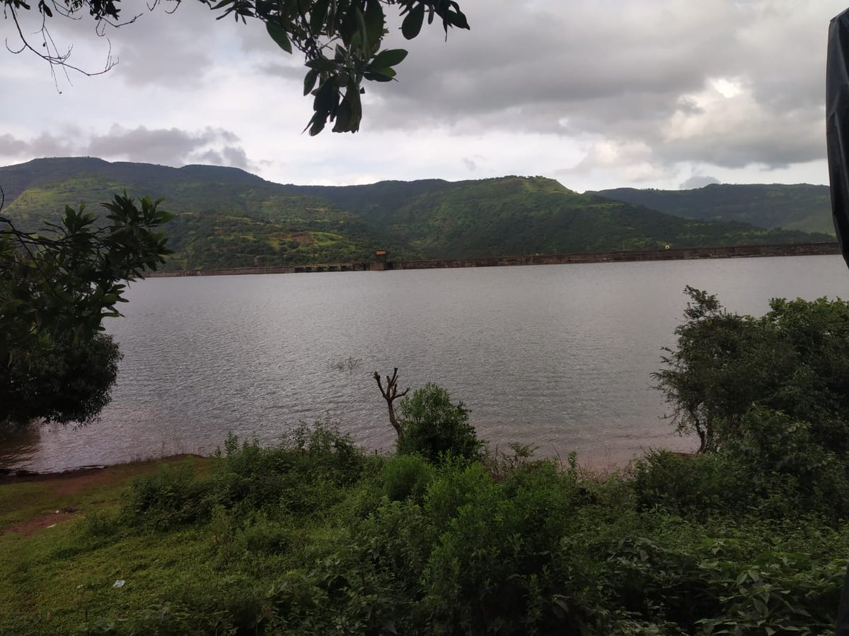 AplusWayfare's tweet photo. Our #HappyTravelers...enjoying a happy time in #Lavasa.  If you wish to have such quality time there, just join with @apluswayafre....Avail our bus services and tours.
for more details: 1800 3000 5185 
We provide buses for outstation tours... 
#wayfare #MondayMotivation https://t.co/ihgYKGcy2A