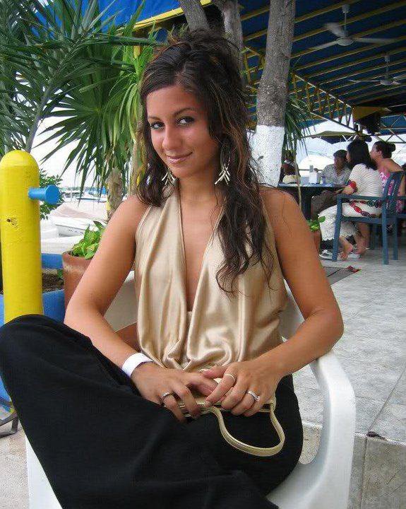 Bonjour a tous, juste vous souhaiter une bonne journée et surtout un bon Lundi ...