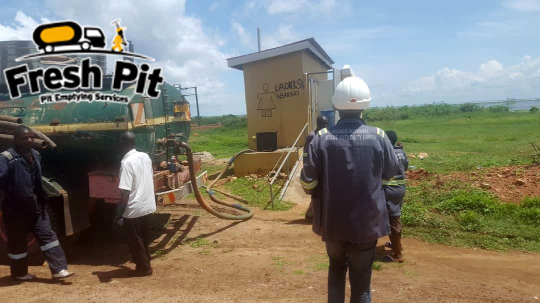FreshPitUG's tweet photo. Nakasongola was good to us. Thank you UNRA, Nakasongola for entrusting us with your sanitation needs. 
Fresh Pit offers latrine and septic tank emptying services for both households and institutions. https://t.co/vfULMeIb68