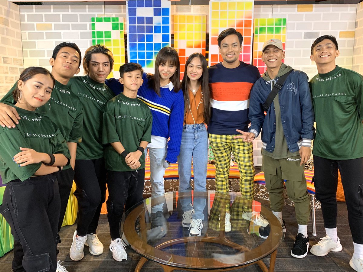 JaDineNATION's tweet photo. Congratulations to the pilot week winners of @YourMomentPH , Ruthless Comrades, Lez 2 Men, Kenyo Street Fam & The Dens Gonjalez!
#YourMomentWorldPremiere
#YourFirstMoment #NadineLustre https://t.co/TzQqKl7AH4