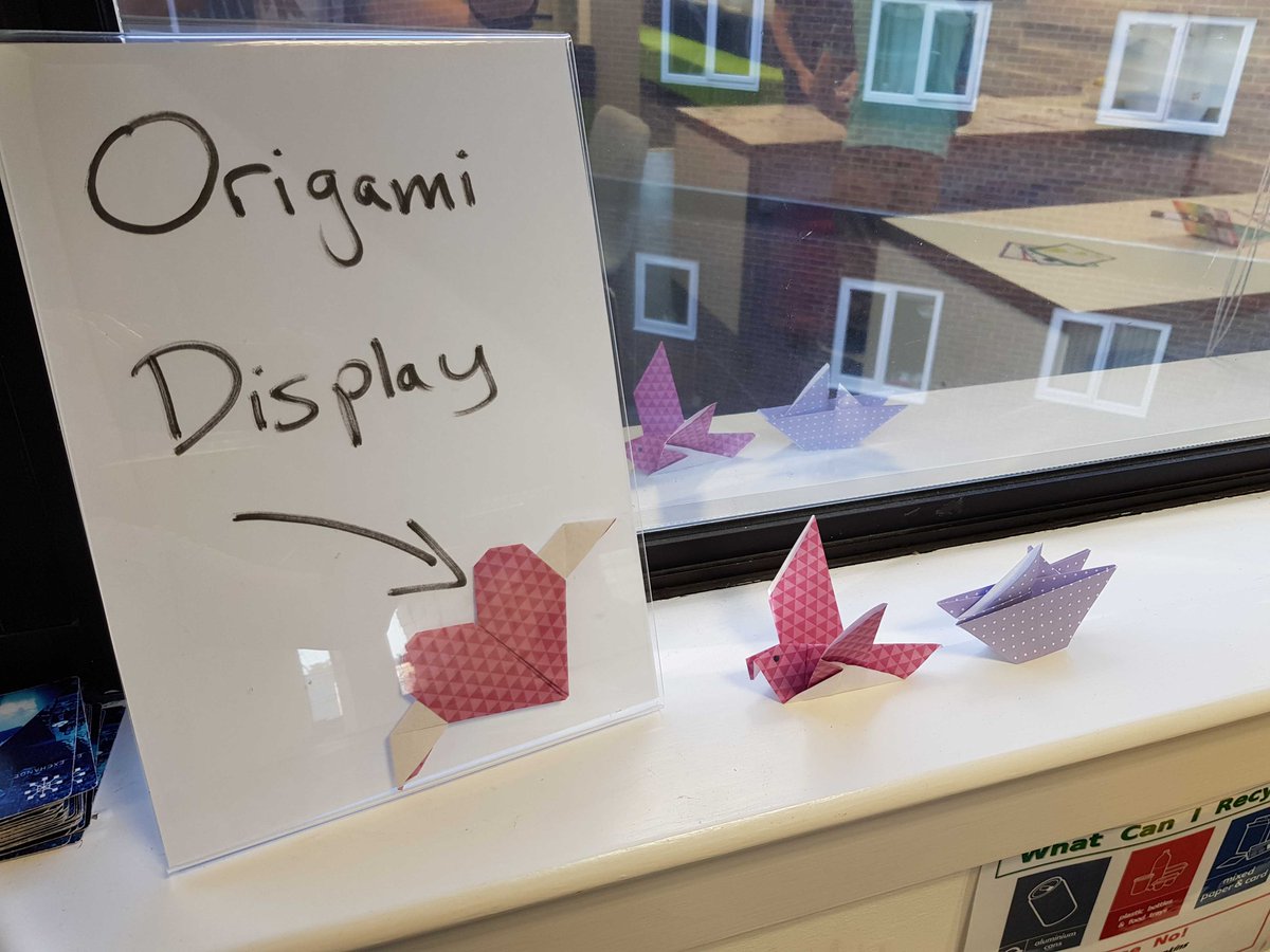 sflakesoftware's tweet image. Happy #OrigamiDay 2019 from the Snowflake Software team!