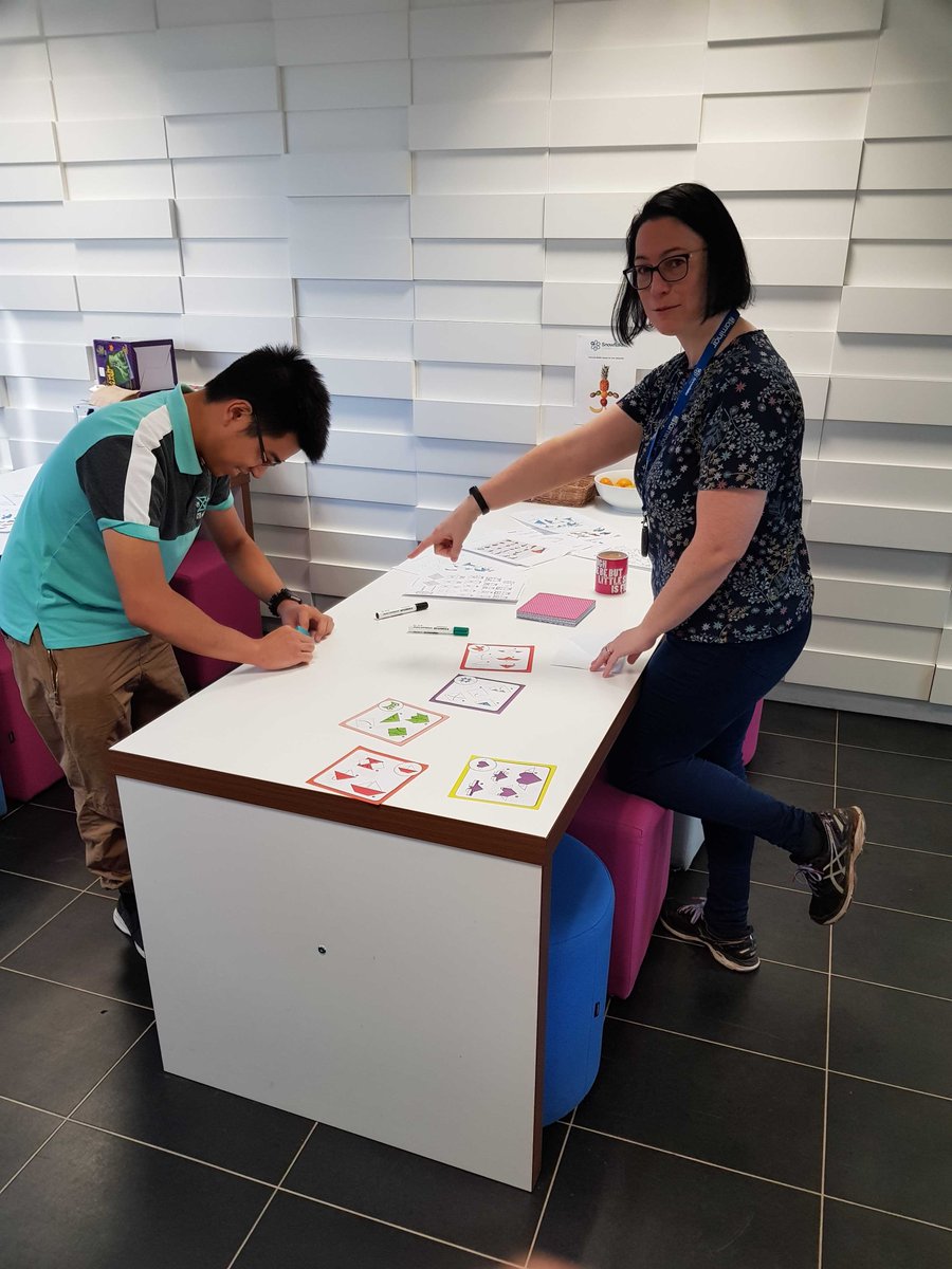 sflakesoftware's tweet image. Happy #OrigamiDay 2019 from the Snowflake Software team!