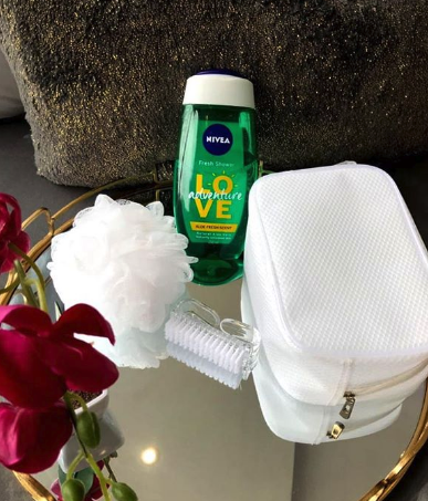 rubybox_beauty's tweet photo. Some of our lovely rubies have started receiving their NEW NIVEA Love Adventure Fresh Shower Gel to test & review. Keep a lookout for their reviews on rubybox.
#rubybox #rubyboxloveadventure #TrustedNIVEACare #naturalaloevera #aloeshowergel #aloebodywash https://t.co/6j3shBJreY