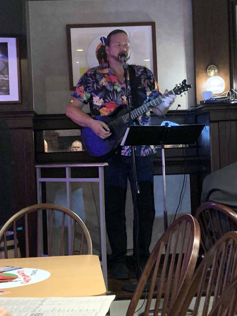 ASNLifestyleMag's tweet photo. What is this? Mark Maze from Tom’s Trips performing on the Bliss Cruise. Simply awesome. Great times listening to Mark perform. After all it’s all about the lifestyle. #partyatsea #swingerscruise #blisscruise #tomstrips #asnlife #markmaze #asnlifestylemagazine https://t.co/v5smAKNr9f