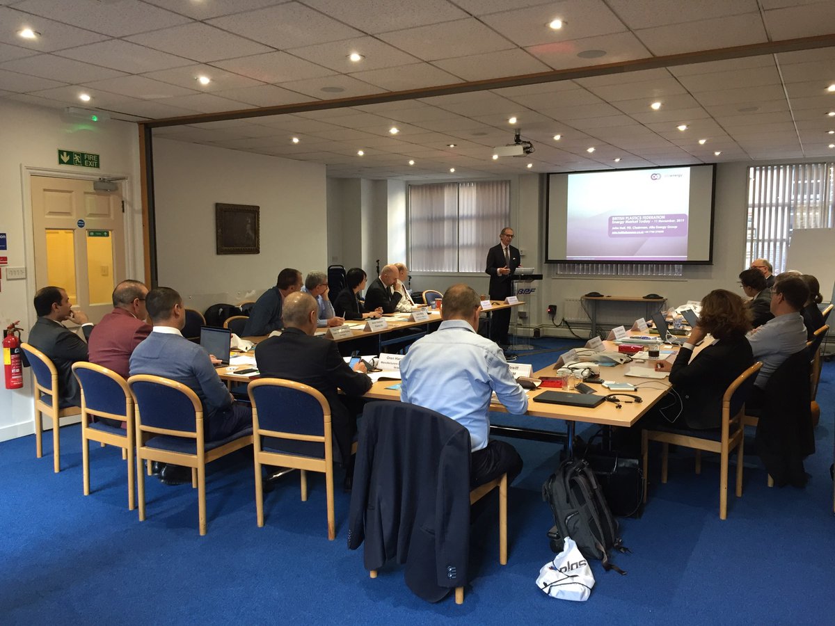 AMP_Amaplast's tweet photo. Mario Maggiani Direttore di #Amaplast è a Londra per il meeting 2019 del #Cipad Council of International Plastics Associations Directors @MarioMaggiani #Amaplast c'è! https://t.co/ps9yQCZgV2