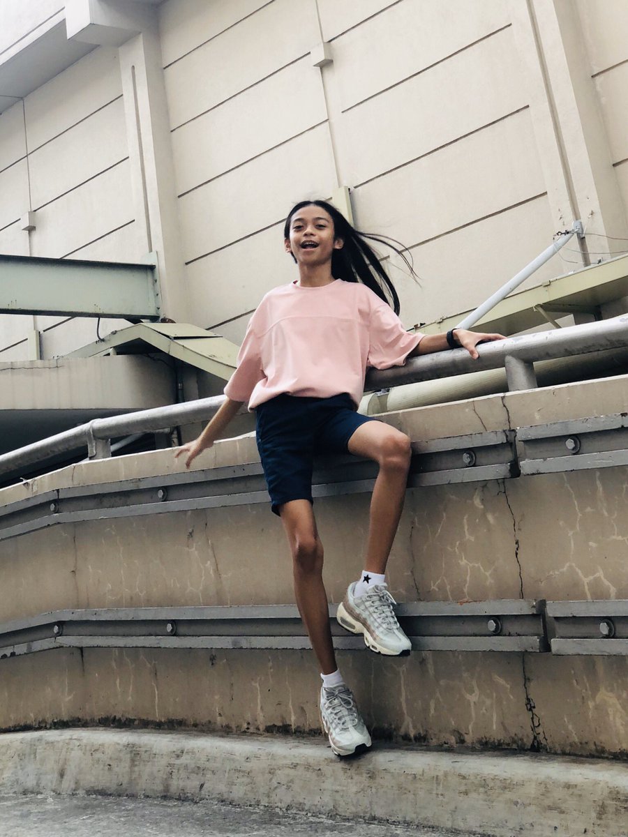 KeiferSanchez_'s tweet photo. Checkout @wearmossimo on @shopee_ph this 11.11! Use the code MOSS1115 to get 15% off today! #ShopeePH1111 #WearMossimo https://t.co/zQlqVbKOLb