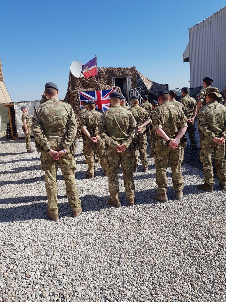 RAF_Regiment's tweet photo. 1 Sqn RAF Regt personnel deployed on Op SHADER conduct their Remembrance Parade alongside members of the @RoyalAirForce #RAFForceProtection #ArmisticeDay #Remembrance2019 https://t.co/Lcd5h16BOs