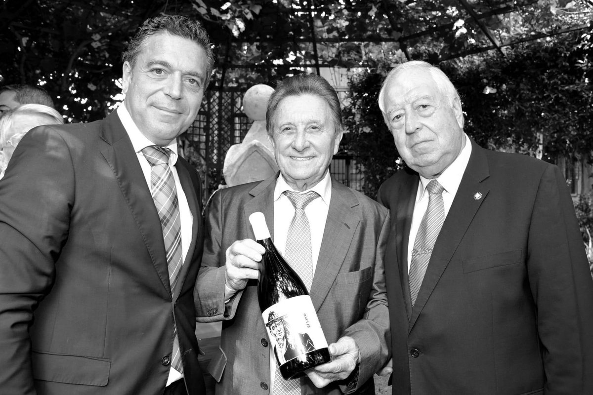 Bodegas Lara tweet media