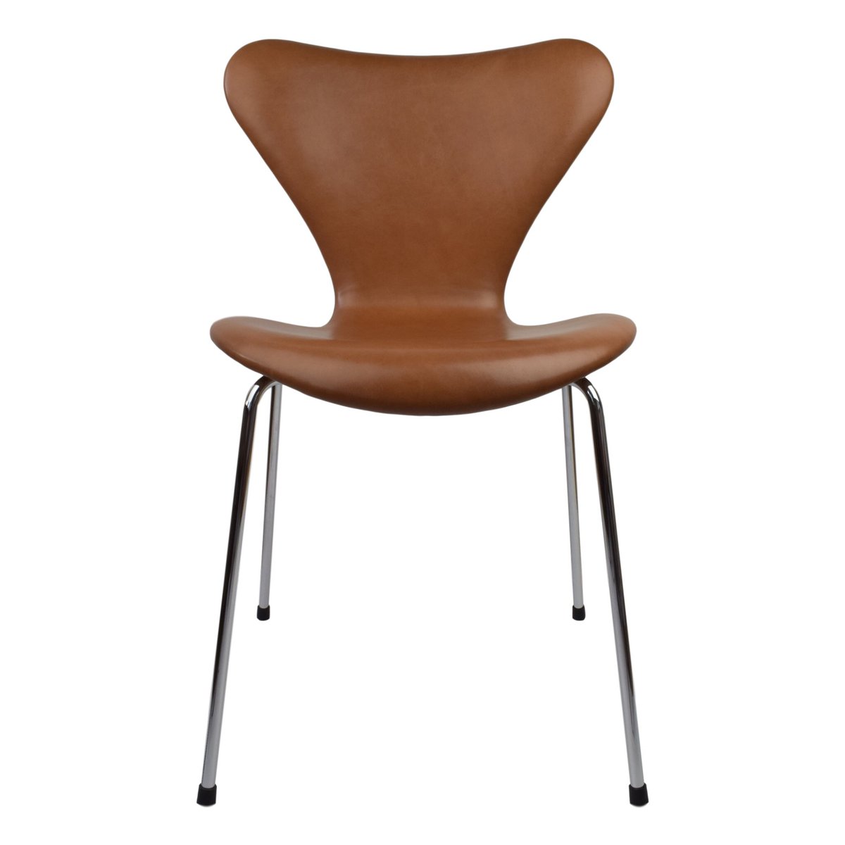 webbsmidcentury's tweet photo. NEW LISTING: We are now offering the Arne Jacobsen model 3107 dining chair with exclusive walnut Elegance aniline leather from Sørensen Leather! Worldwide delivery and VAT-free shopping  for non-EU customers https://t.co/LSAb0tJZKm